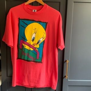 Fun Six Flags Vintage Bright Pink Tweety T-Shirt- Size L